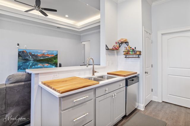 4002 False River Drive, Bossier City, LA 71111