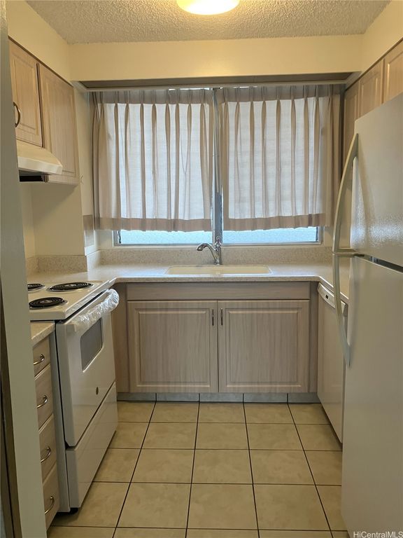 1212 Punahou Street 2903, Honolulu, HI 96826