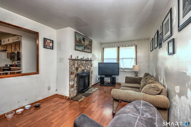 195 Emerald Place, Stratford, CT 06614