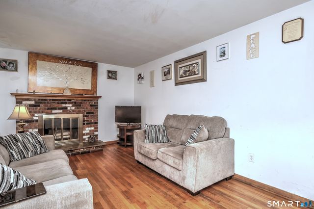 195 Emerald Place, Stratford, CT 06614