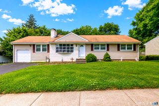 195 Emerald Place, Stratford, CT 06614