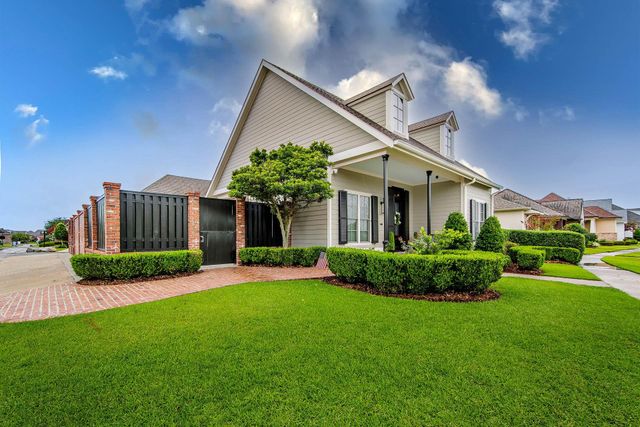 124 Rue Pelletier, Thibodaux, LA 70301