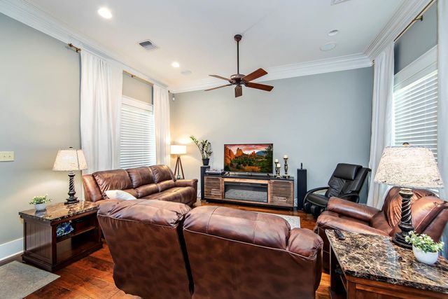 124 Rue Pelletier, Thibodaux, LA 70301