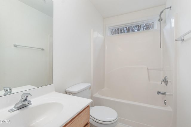 1901 Trailwood Heights Lane 204, Raleigh, NC 27603