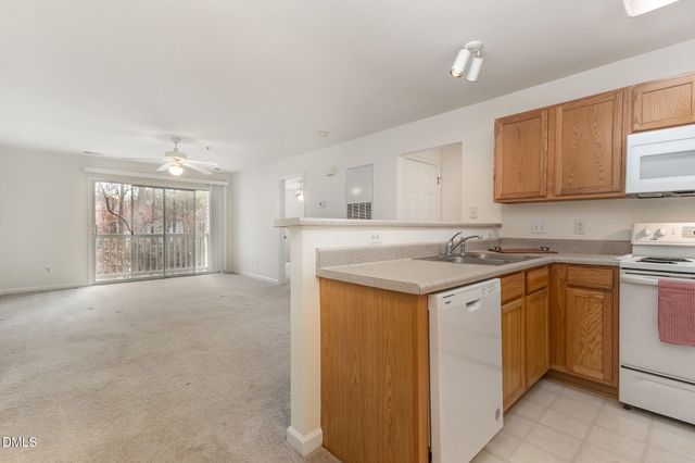 1901 Trailwood Heights Lane 204, Raleigh, NC 27603