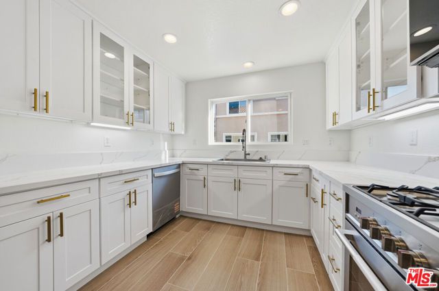 25715 Wagner Way B, Stevenson Ranch, CA 91381
