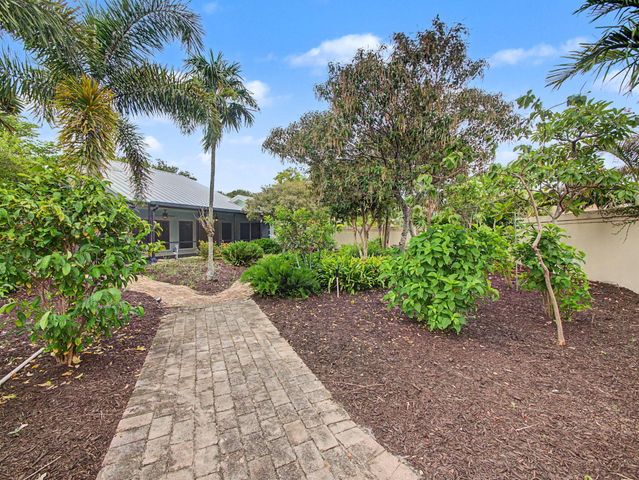 303 LEEWARD Drive, Jupiter, FL 33477