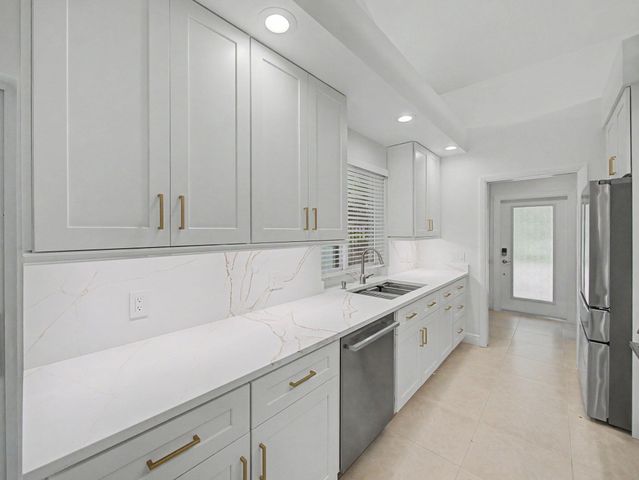303 LEEWARD Drive, Jupiter, FL 33477