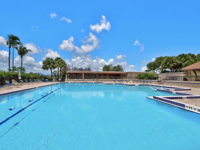 303 LEEWARD Drive, Jupiter, FL 33477