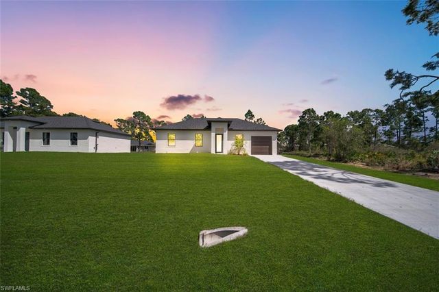 637 Summit AVE S, Lehigh Acres, FL 33974