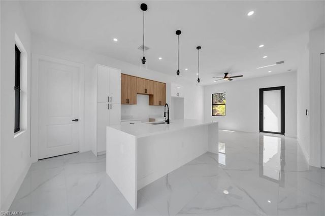 637 Summit AVE S, Lehigh Acres, FL 33974