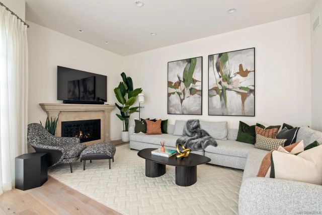 7729 Ivanhoe Avenue, La Jolla, CA 92037