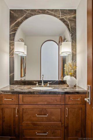 7729 Ivanhoe Avenue, La Jolla, CA 92037