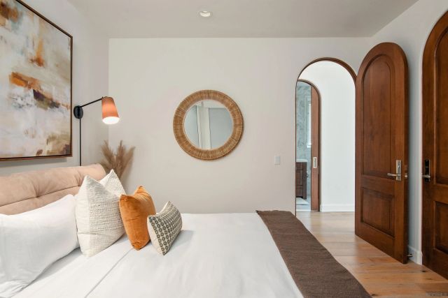 7729 Ivanhoe Avenue, La Jolla, CA 92037