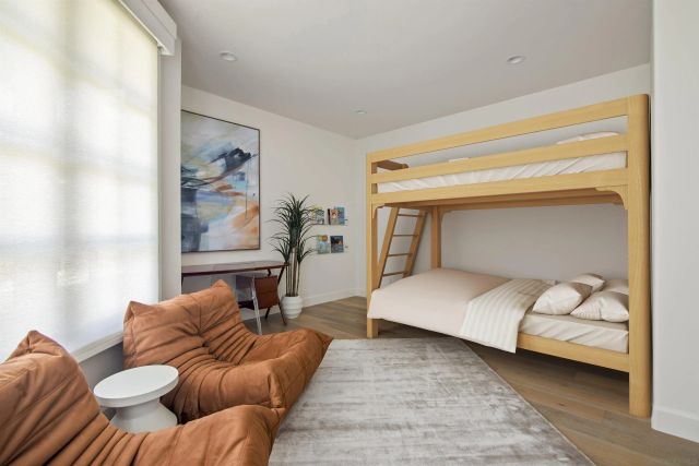7729 Ivanhoe Avenue, La Jolla, CA 92037