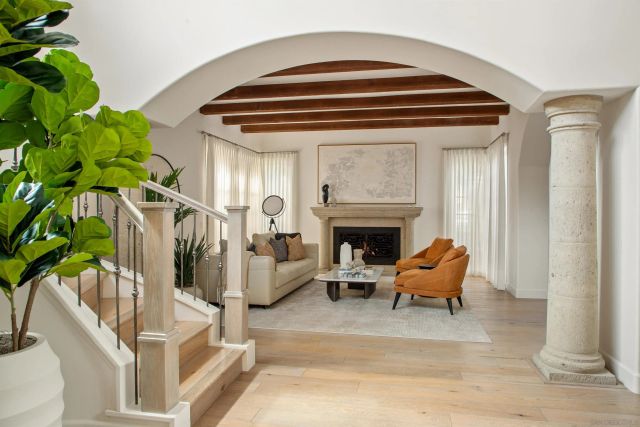 7729 Ivanhoe Avenue, La Jolla, CA 92037
