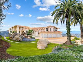 9629 Misty Meadow Lane, Escondido, CA 92026