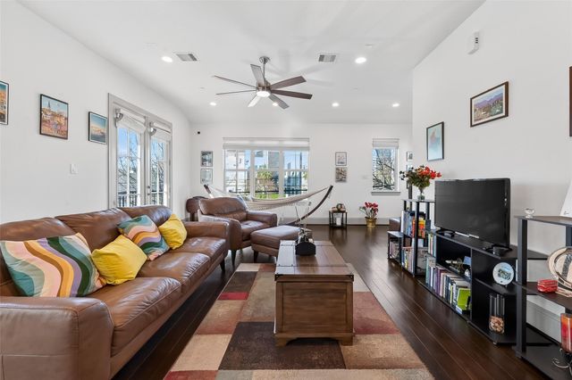 1621 Rosewood Street, Houston, TX 77004