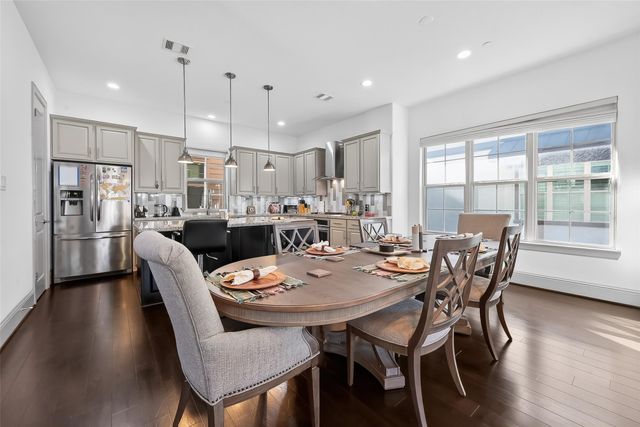 1621 Rosewood Street, Houston, TX 77004