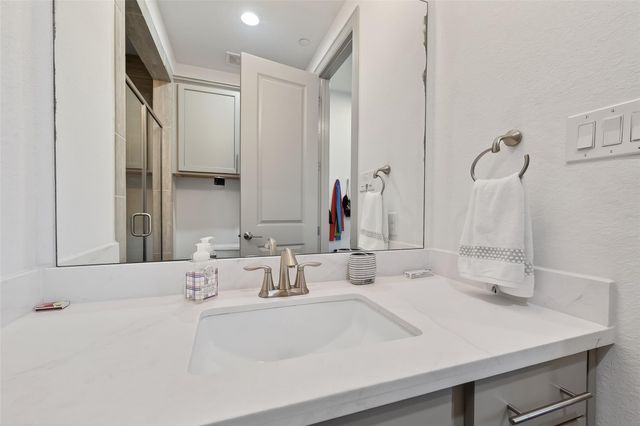 1621 Rosewood Street, Houston, TX 77004