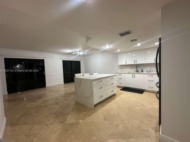 13775 SW 160th St 16, Miami, FL 33177