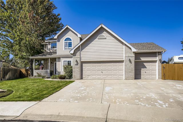 805 Waxberry Court, Loveland, CO 80538