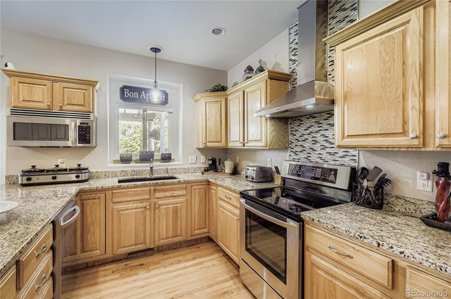 805 Waxberry Court, Loveland, CO 80538