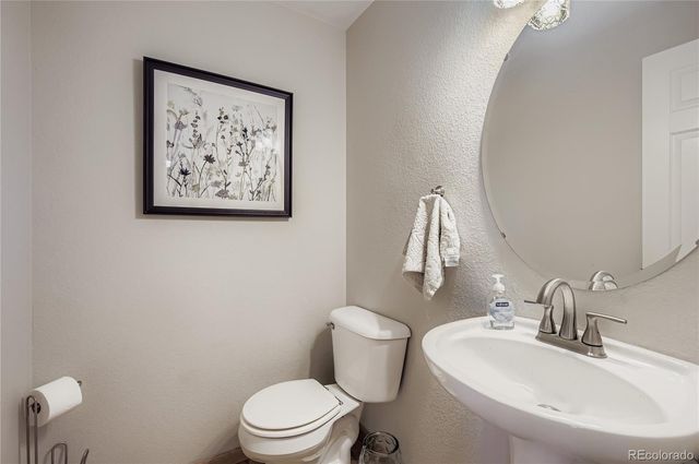 805 Waxberry Court, Loveland, CO 80538