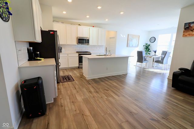 201 Underland Circle, Westfield, IN 46074