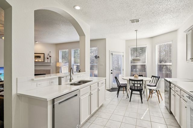 5118 Royal Bay Drive, Rowlett, TX 75089