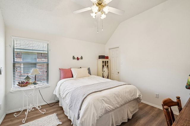 5118 Royal Bay Drive, Rowlett, TX 75089