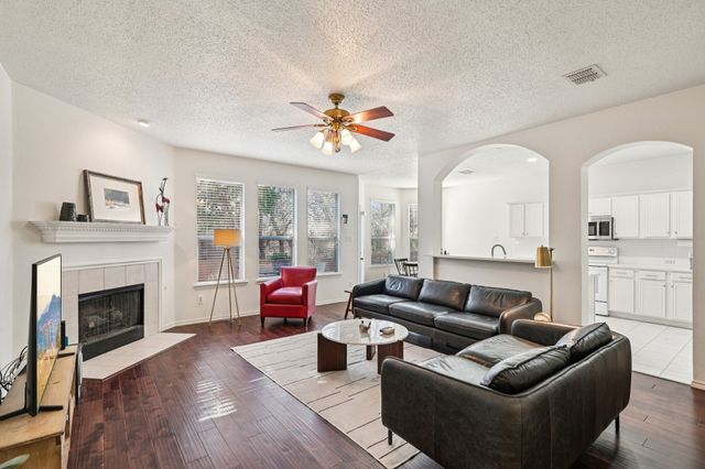 5118 Royal Bay Drive, Rowlett, TX 75089