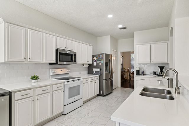 5118 Royal Bay Drive, Rowlett, TX 75089