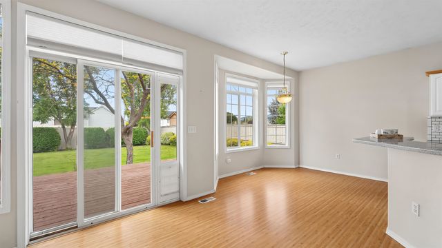 522 S Shelley Lake Ln, Spokane Valley, WA 99037