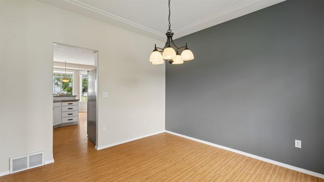 522 S Shelley Lake Ln, Spokane Valley, WA 99037