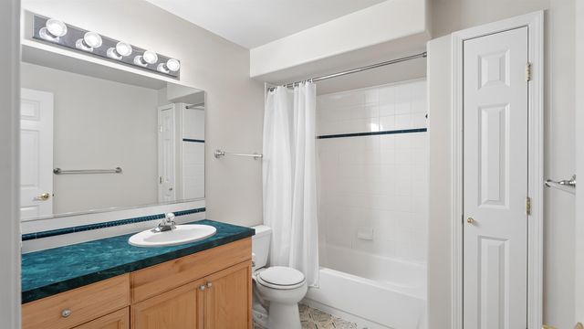 522 S Shelley Lake Ln, Spokane Valley, WA 99037