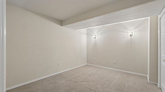 522 S Shelley Lake Ln, Spokane Valley, WA 99037