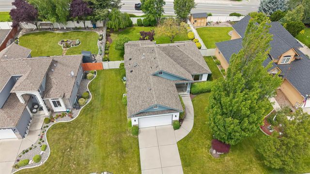 522 S Shelley Lake Ln, Spokane Valley, WA 99037