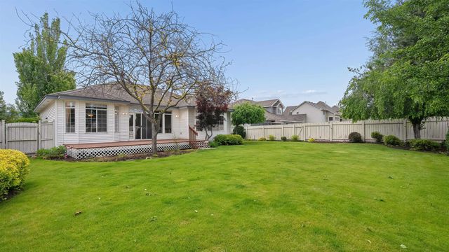 522 S Shelley Lake Ln, Spokane Valley, WA 99037