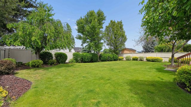 522 S Shelley Lake Ln, Spokane Valley, WA 99037