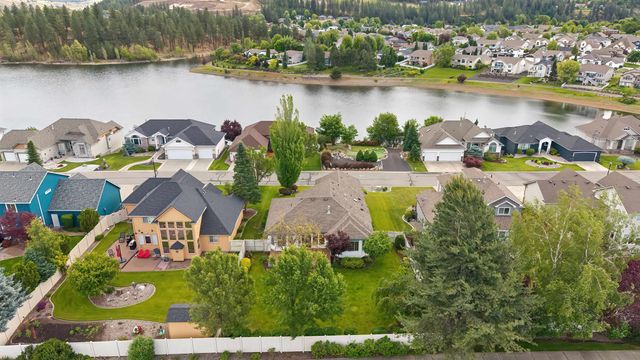 522 S Shelley Lake Ln, Spokane Valley, WA 99037