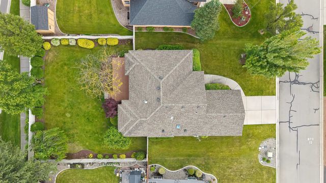 522 S Shelley Lake Ln, Spokane Valley, WA 99037
