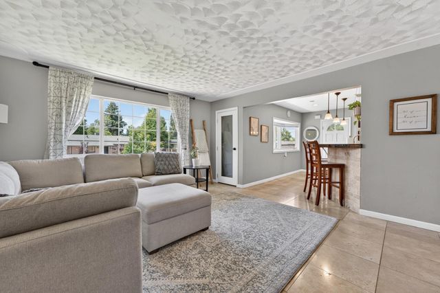 7200 Maretha St, Citrus Heights, CA 95610