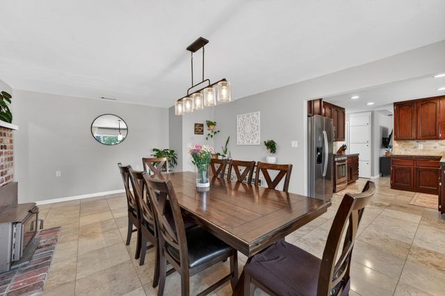 7200 Maretha St, Citrus Heights, CA 95610