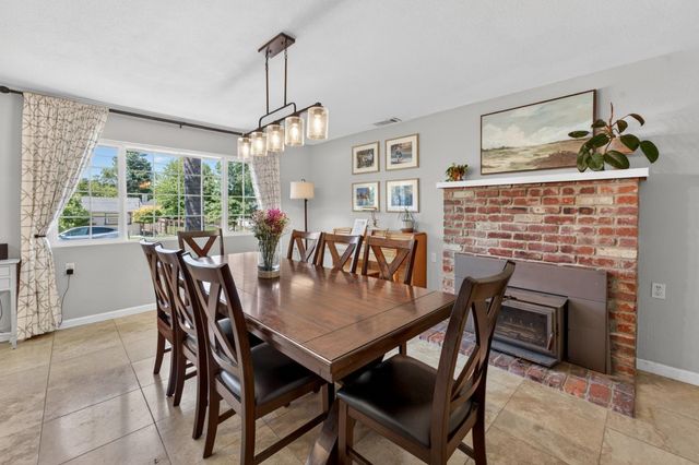 7200 Maretha St, Citrus Heights, CA 95610