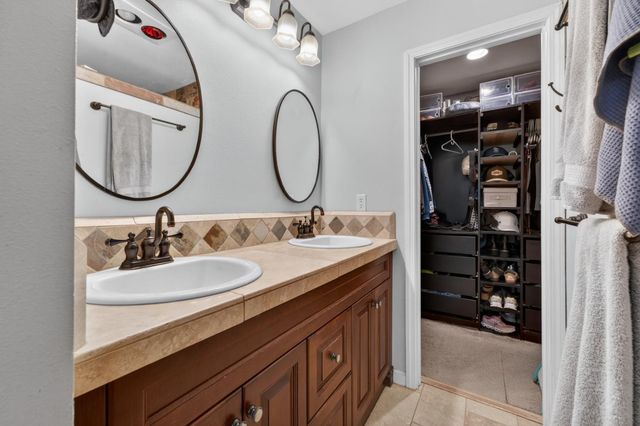 7200 Maretha St, Citrus Heights, CA 95610