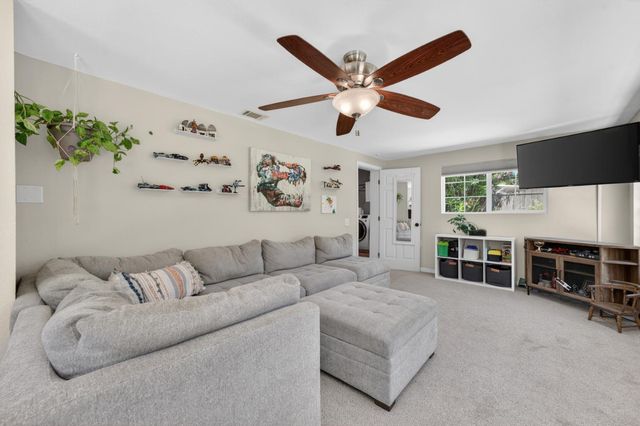 7200 Maretha St, Citrus Heights, CA 95610