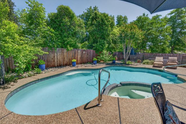 7200 Maretha St, Citrus Heights, CA 95610