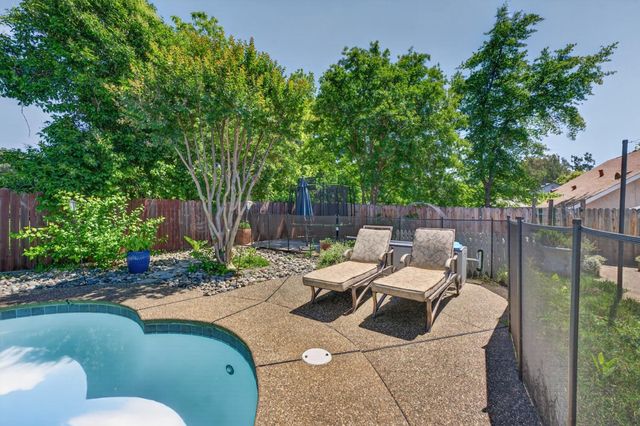 7200 Maretha St, Citrus Heights, CA 95610