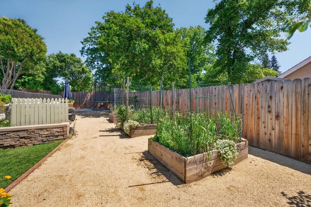 7200 Maretha St, Citrus Heights, CA 95610